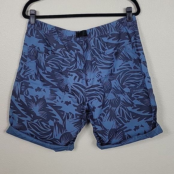 Gap Lightweight Hiking Shorts - Size M - Picture 5 of 6